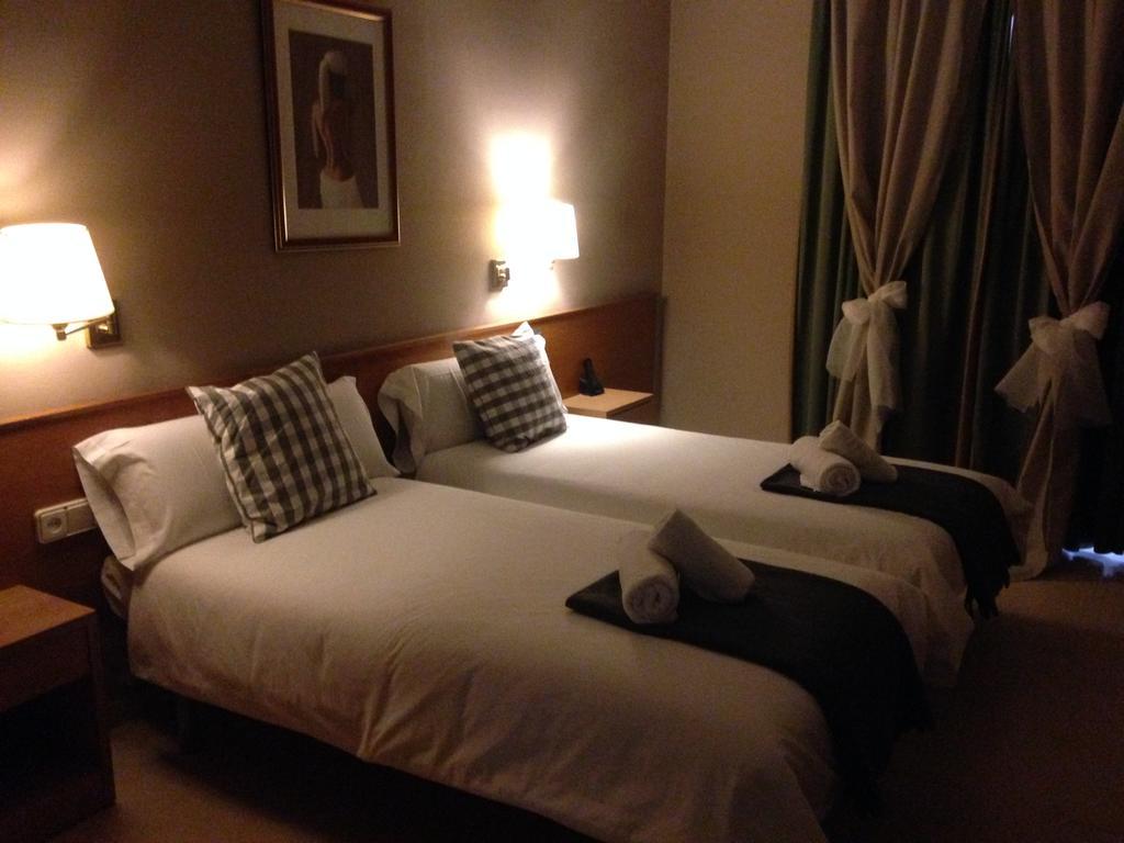 Hotel Manel Martorell Zewnętrze zdjęcie